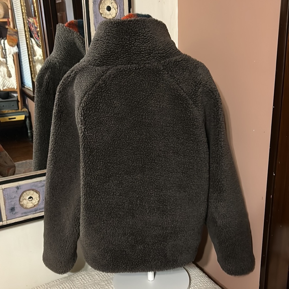 Sherpa Jacket - Picture 3 of 4